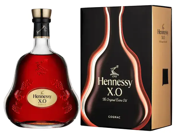 Hennessy, 0.7
Hennessy XO в подарочной упаковке